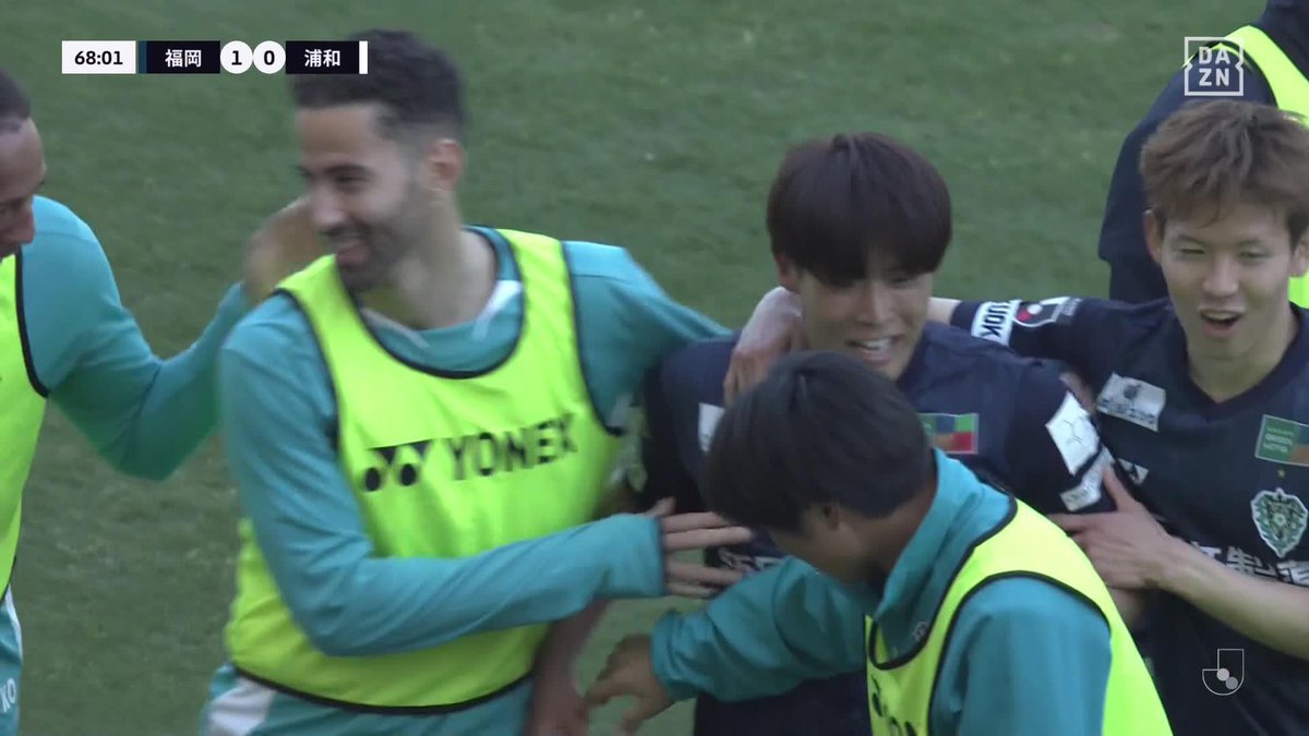 福岡の“熱男”が決めた! 7試合ぶりスタメン起用に応えた #岩崎悠人 豪快に左足で先制ゴール🔥 🏆明治安田J1第9節 🆚福岡×浦和 🆓#DAZN 無料配信中 視聴はこちら⏩ #Jみようぜ #Jリーグ #福岡浦和 #無料だぞーん