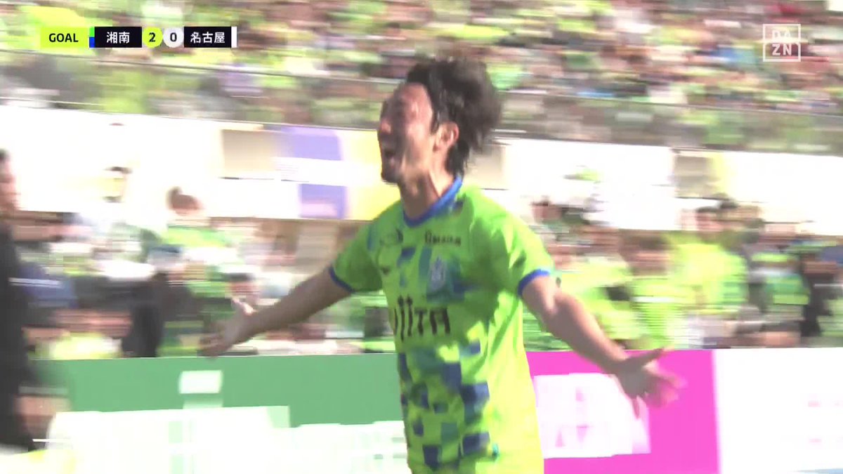 Artistic 右足を跳ね返されても左足がある #鈴木雄斗 剛の右と柔の左 🏆明治安田J1第9節 🆚湘南×名古屋 🆓#DAZN LIVE配信中 #Jみようぜ #Jリーグ #湘南名古屋