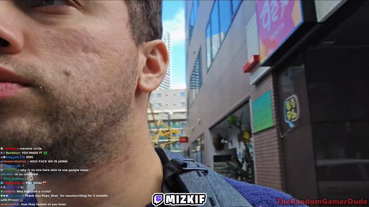 🇯🇵 Mizkif shows you how to properly cross the street when visiting Japan👌 "When traveling to Japan you wanna make sure that you're doing everything right because it's their culture"