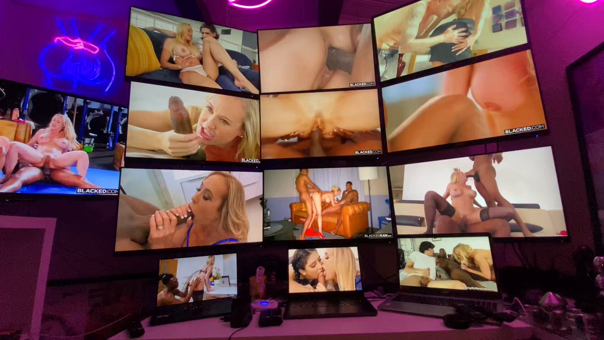 Enjoying my GOONWEEKEND with the legendary Brandi Love ® 😍🔥❤️ Can it get any better??? Fuck… I just love your porn Brandi!