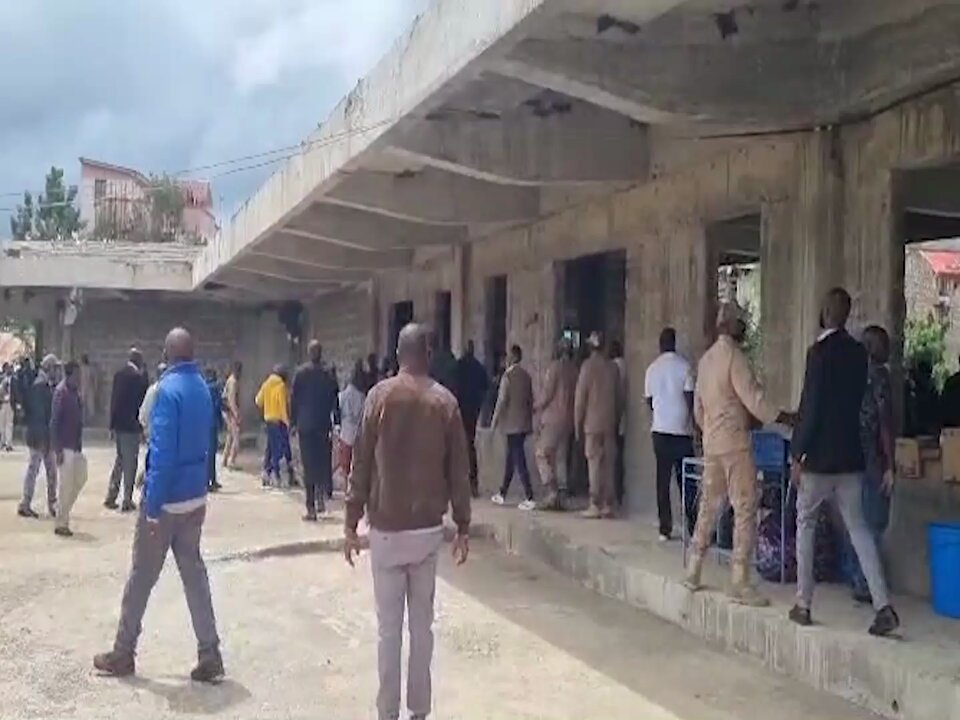 Gunshots at PCEA Kasarani East Parish as Gachagua’s security disperse goons who stormed the church