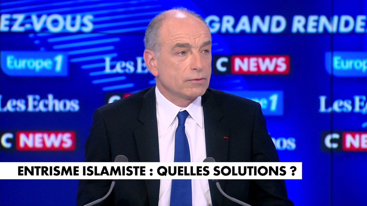 Pour Jean-François Copé, la question du port du voile «n’a plus de sens aujourd’hui» en France, dans #LeGrandRDV