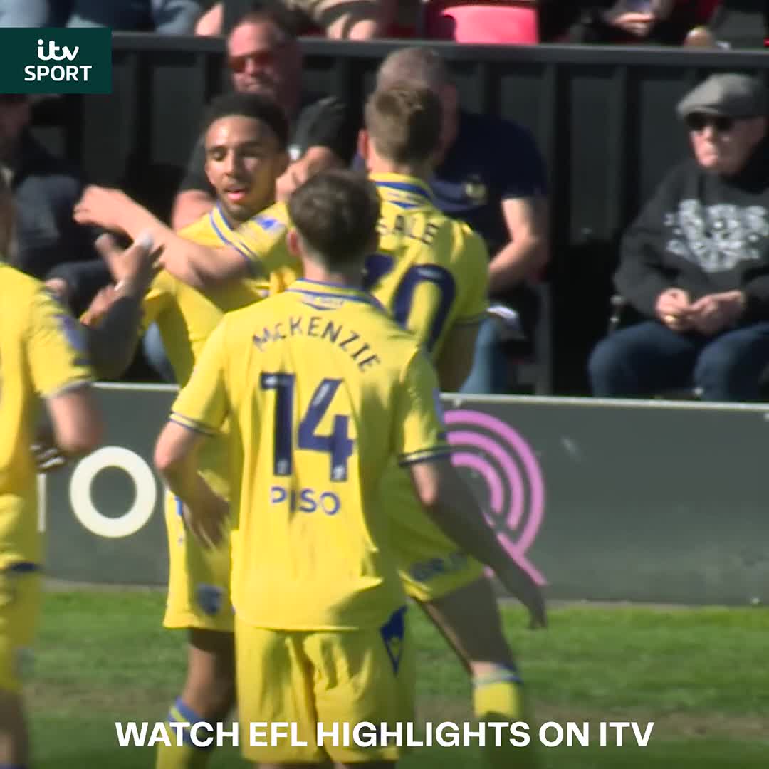 Remeao Hutton puts one in the top bins for Gillingham FC 🔝🗑️ Head to ITVX now to catch up on EFL Highlights 📲