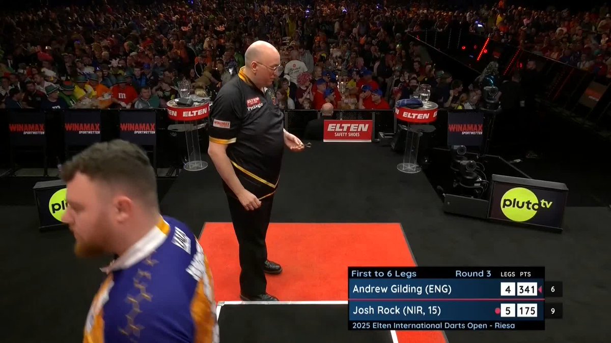 ROCK SQUEEZES OUT GILDING! Josh Rock sees off Andrew Gilding 6-4 to secure his place in the final session in Riesa. 📺 #ET3