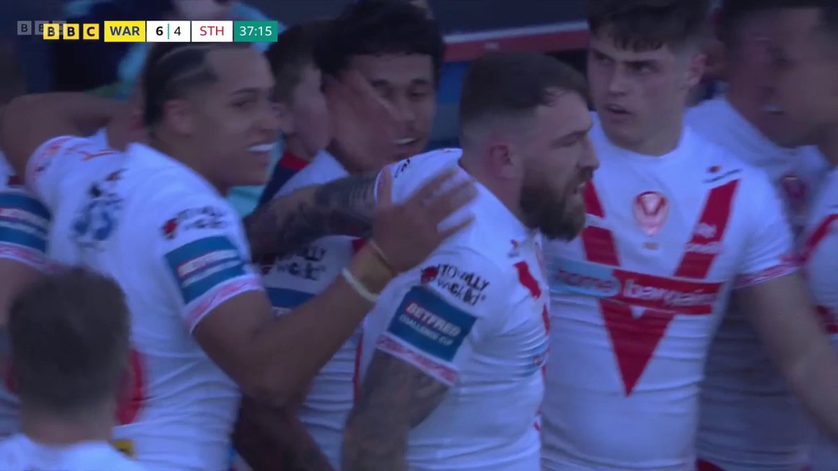 What a match we have on our hands here! We're level at the break in this #ChallengeCup quarter-final. 🙌 #BBCRL