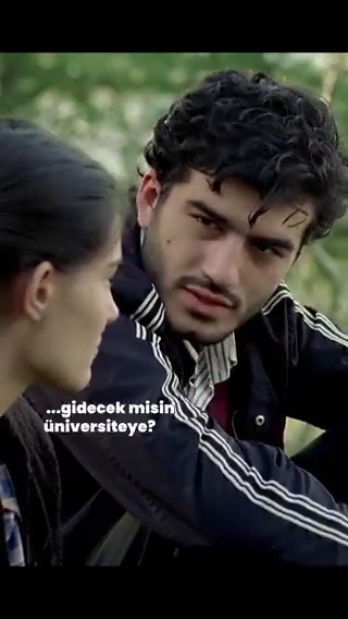 "Kişinin yaşamı, uzaklıklar ile yakınlıklar arasında yürür. kişi, ne yaparsa yapsın, hep, ya bir şeylere -birilerine- yaklaşıyor, ya da bir şeylerden -birilerinden- uzaklaşıyordur. hiçbir zaman, bir yerde -birileriyle birlikte-duruyor değil; hep yürüyor..." (Oruç Aruoba)