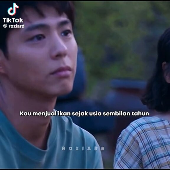 This scene is so underrated. It’s not as loud and as dramatic as the other scenes, but Bogum’s empty gaze as well as his line delivery cut so deep. IU’s acting was also perfect. #WhenLifeGivesYouTangerines