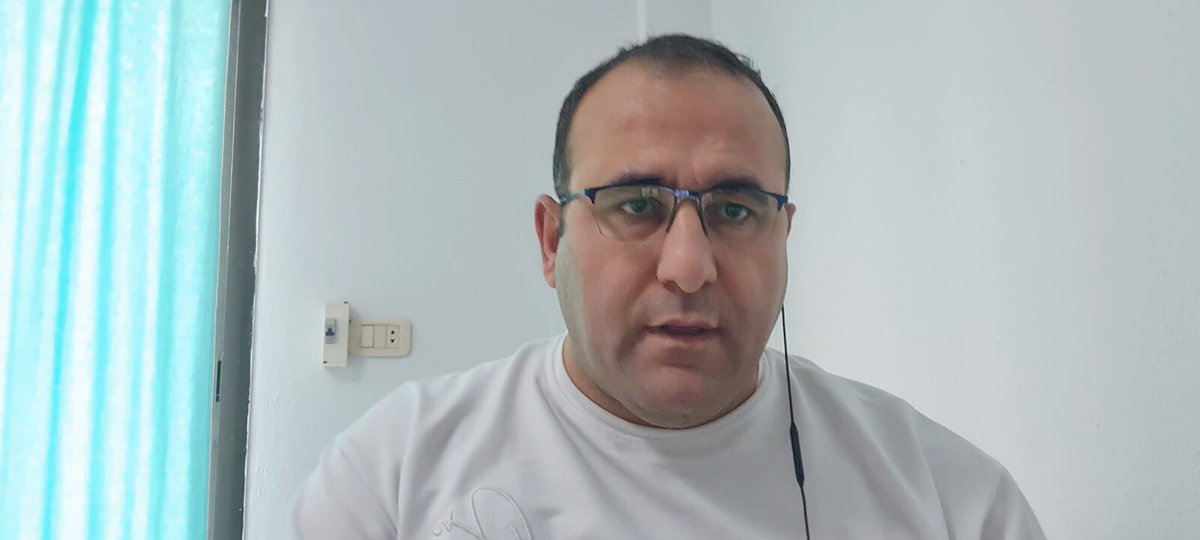 بعد تفكيرٍ عميق وتقديم مصلحة سورية على المصالح الشخصية أو الخلافات الفصائلية ، قرَّرتُ التكويع والسير مع الادارة الجديدة لأنّ الحفاظ على وحدة الوطن مسؤوليّة الجميع. التّكويع ليس ضعفاً، بل خطوة لتعزيز الاستقرار وبناء مستقبل آمن. نعمل معاً لسوريا موحّدة وقويّة. #سوريا #الوحدة_أولًا