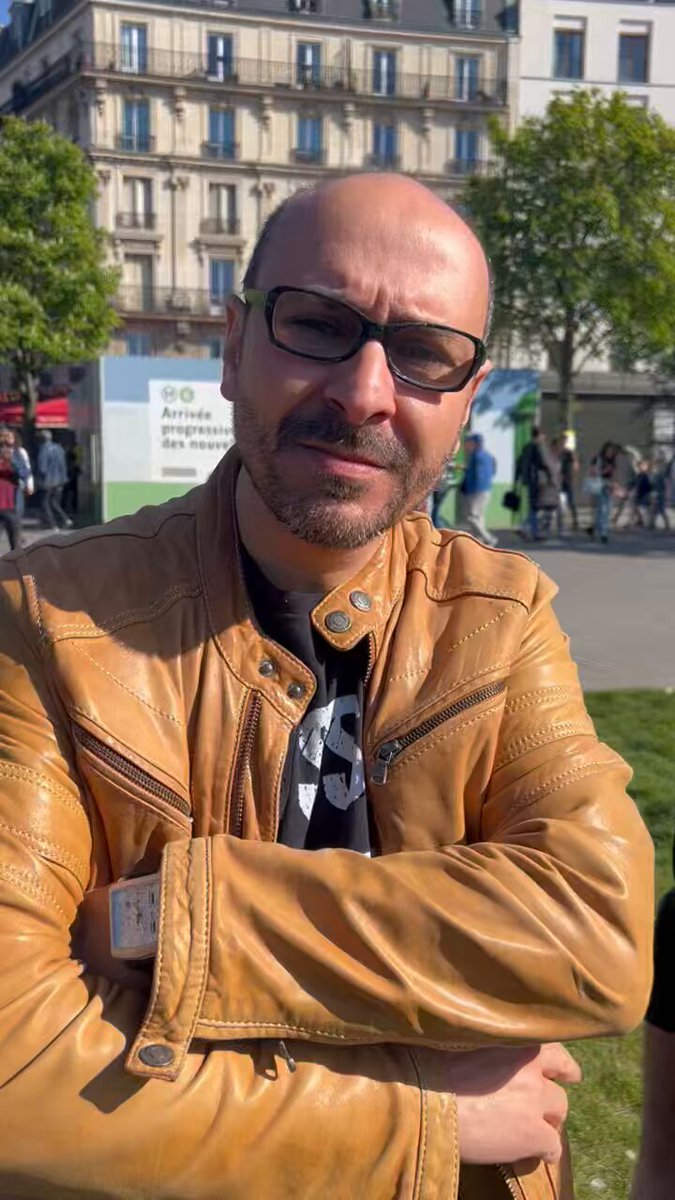 Le sublime : la gentillesse de tous en traversant Paris ! Tout le monde est choqué que le mot ségrégation soit possible en France !