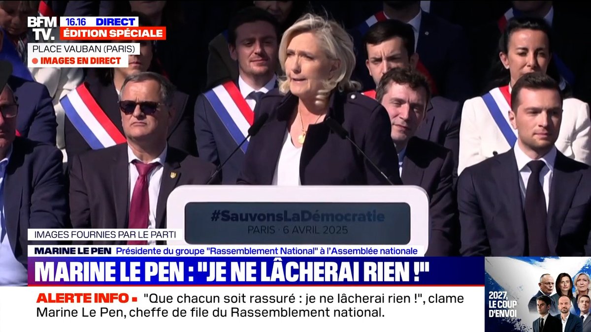 Nous, nous sommes de ceux qui ne se résignent pas, qui ne s’inclinent pas, qui n’abdiquent pas. Nous savons que derrière les droits et les libertés que nous invoquons, nous défendons les droits et les libertés des Français, de tous les Français.