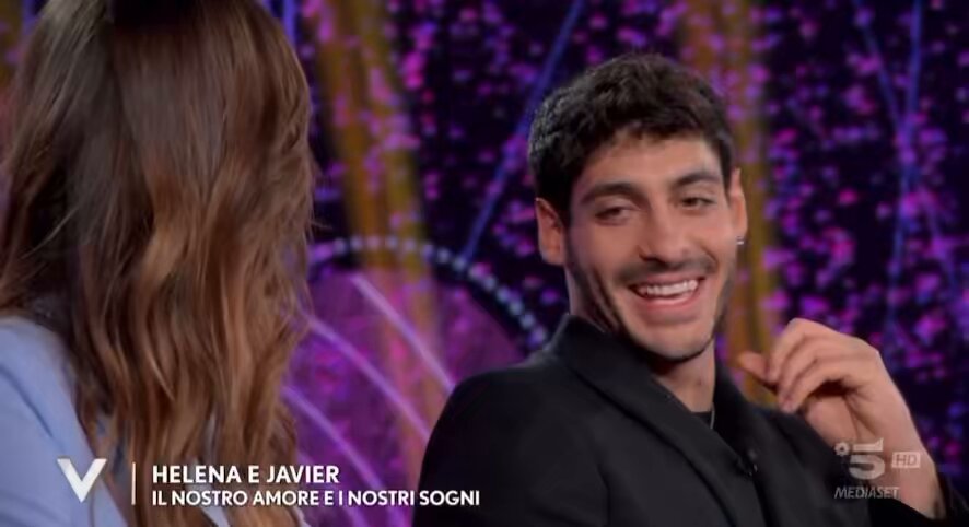 “Le cose speciali gliele dico tutti i giorni che ti amo, che sono innamoratissimo di te e ti giuro spero che vada veramente tutto bene” “Va tutto benissimo” Piango 😭❤️ #helevier #helenaXverissimo