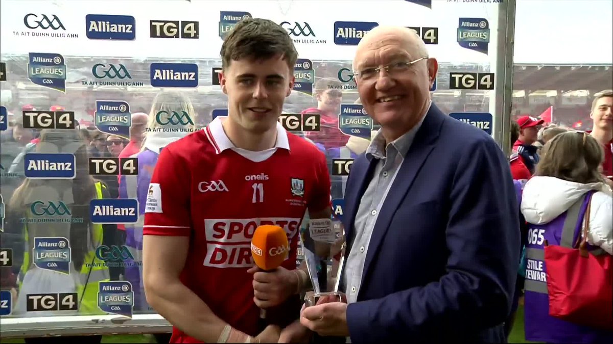 Scór Lán-Ama Cork GAA 3-24 (33) @TipperaryGAA 0-23 (23) ‘ You can't take days like these for granted' Comhghairdeas le Daragh Fitzgibbon , Laoch na hImeartha inniu👏 BEO/LIVE ar TG4 Allianz Ireland #AllianzLeagues #GAABEO