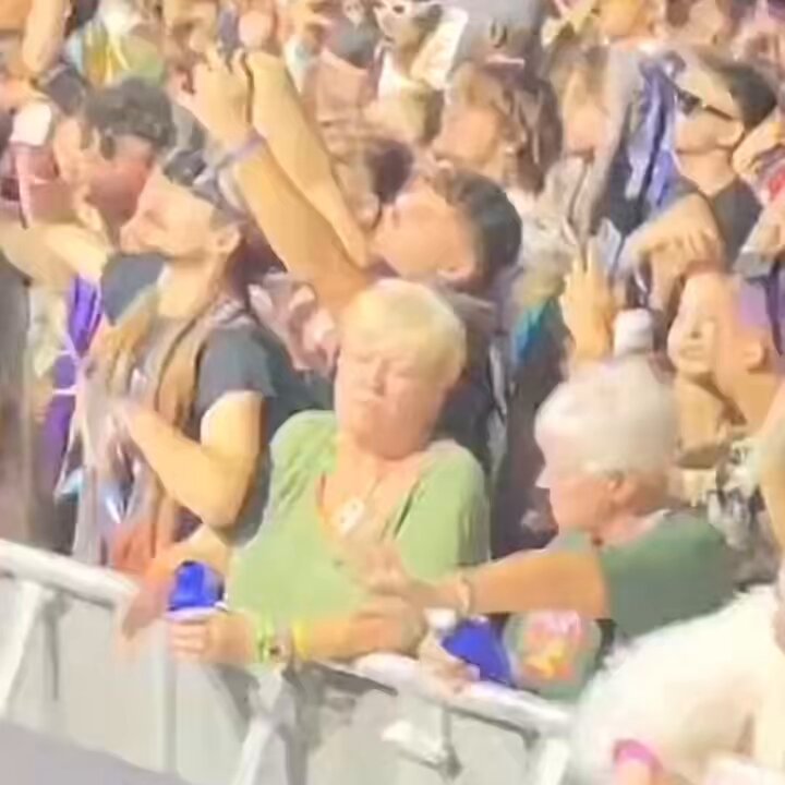 yo de mayor demostrando que me sabe mal no fue una etapa