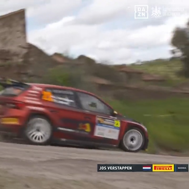 De tal astilla... tal palo 😁 Jos Verstappen, padre de Max, en el Rally Sierra Morena de Córdoba 🔥 Disfruten... ¡PORQUE ES UNA PASADA! 😍 Esta familia lo lleva en las venas ✨