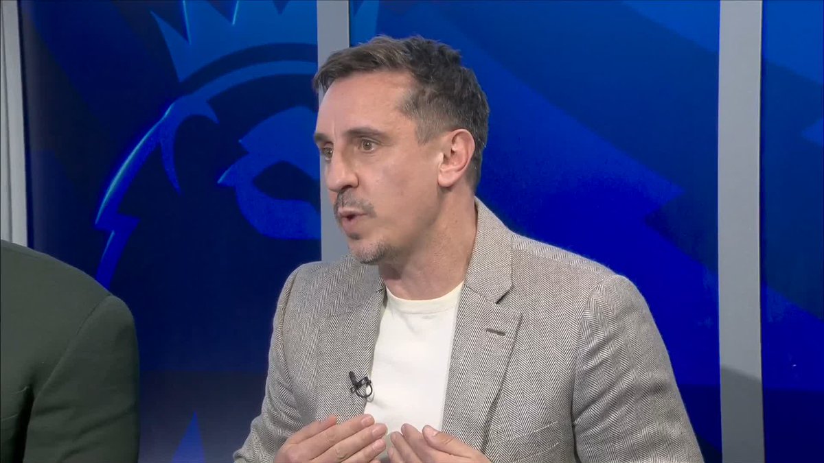 What's it like being a great player? Roy Keane and Gary Neville reveals all...👀