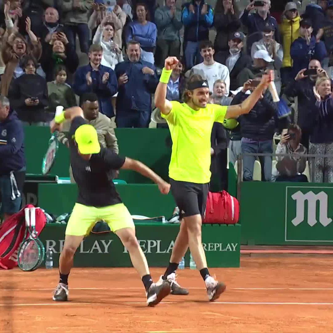 Tsitsibros for the win 🇬🇷 Stefanos &amp; Petros Tsitsipas save 2 match points en route to victory in their opening #RolexMonteCarloMasters match! Stefanos Tsitsipas