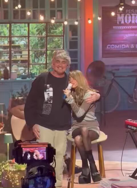 TINI cantando “pa” en los brazos de Alejandro ❤️ #LaPeñaDeMorfi