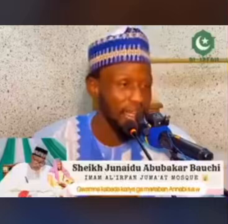 Billahil Azeem La’ilaha Illahu 20K, ga duk wanda ya Kawo min inda Ayar nan take a kaf cikin Al Qur’ani. Mutane sun tara Jahillai suna koyar dasu Addini . Ko a gidan Uwar wa Allah yace haka ? Sai anyi magana suce Al Qur’ani bashi da gwani . 😂