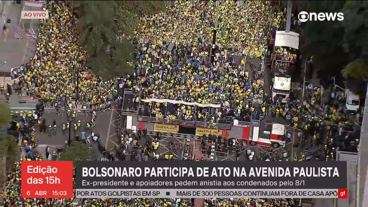 Agora sim, uma imagem aérea já que os bolsonaristas não fizeram nenhuma para não aumentar a vergonha. Os caras encheram os gigantesco número de 2 quarteirões na Av Paulista. Isso sim é um flop e tanto, mais um tiro no pé do Bolsonaro.