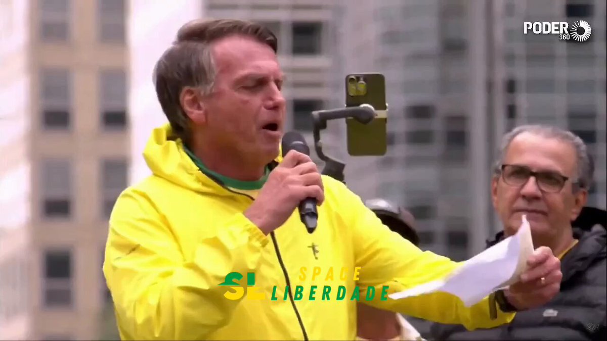 🚨URGENTE - Bolsonaro fala em inglês trecho de seu discurso e diz que sorveteiro e pipoqueiro estão sendo condenados por golpe “Pipoqueiro é sorveteiro dando golpe no Brasil. É uma vergonha”