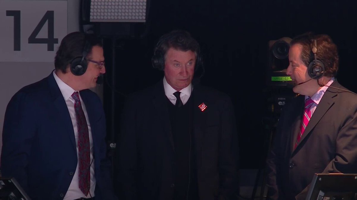 Wayne Gretzky joined Kenny, Edzo and Bouch in the broadcast booth to talk about what this day has meant to hockey 🐐