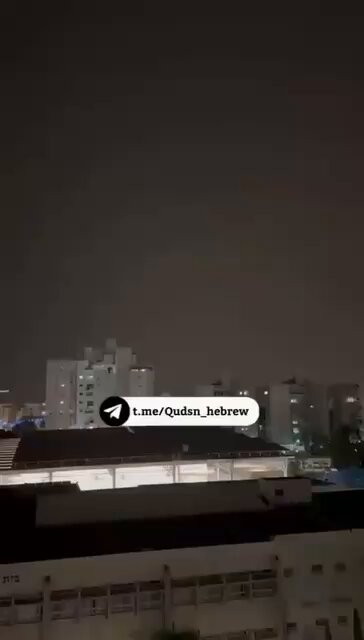 Ashkelon impacto directo en un edificio civil , por ahora solo se reportan daños, marchas por todo Europa denunciando el ataque a civiles israelíes ? El Papa dice que Jesús era judío? La ONU llama al Consejo de Seguridad? No, No y No , dato mata relato , sáquense la careta y cuando Israel contraataque cierren el hocico que ya dan asco