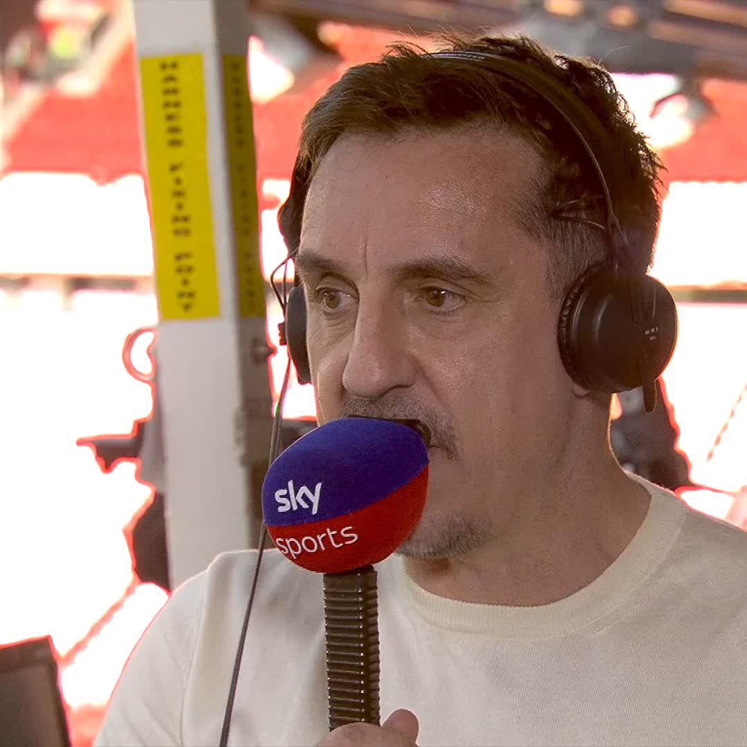 "He's such a beautiful football player" 😍 Gary Neville says Kevin De Bruyne is the best Manchester City player we've ever seen 🙌