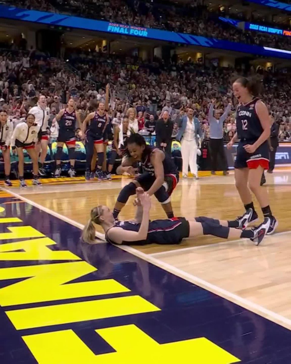 PAIGE BUECKERS AND-1 💪