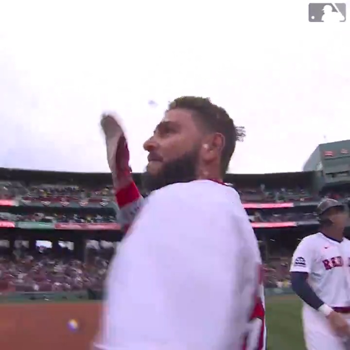 WILYER HAS THAT CLUTCH GENE!
