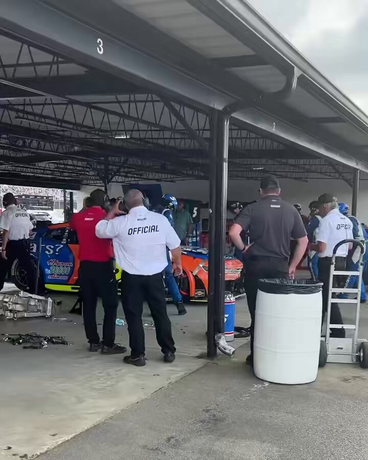 The No. 5 car rejoins the field after undergoing extensive repairs.