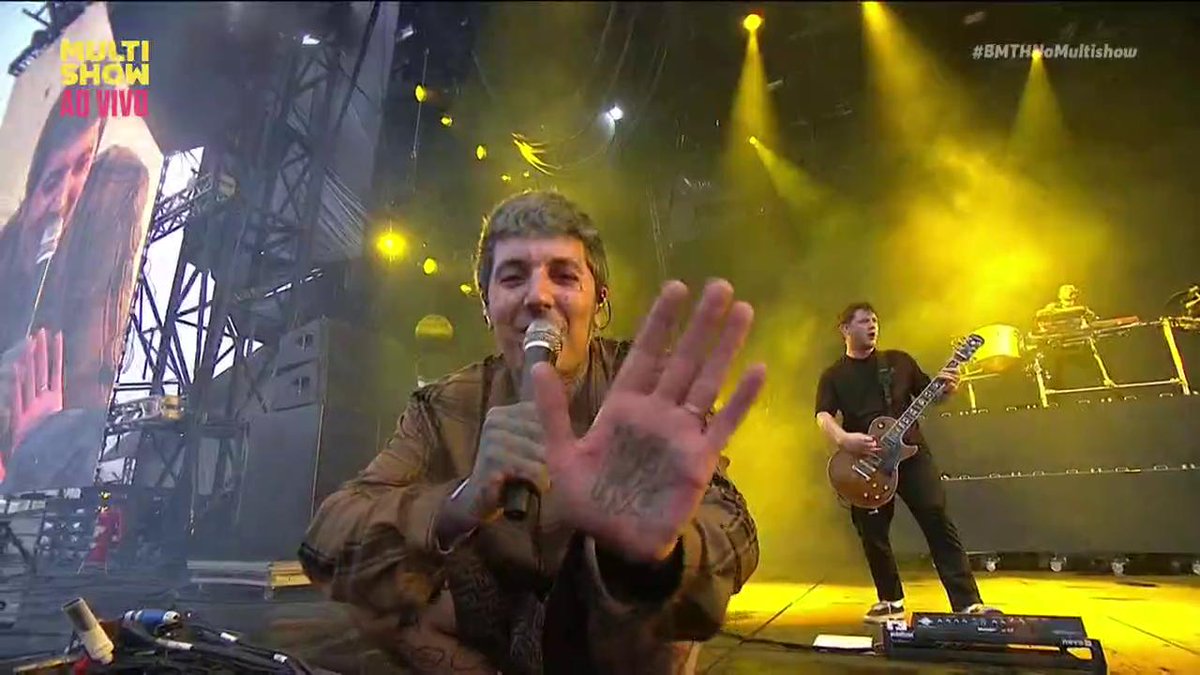Há 6 anos o Bring Me The Horizon subia, pela primeira vez, ao palco do Lollapalooza Brasil! A banda havia acabado de lançar o seu quinto álbum de estúdio, "amo". Mesmo após uma chuva intensa, o BMTH subiu ao palco e fez um show inesquecível! 🔥