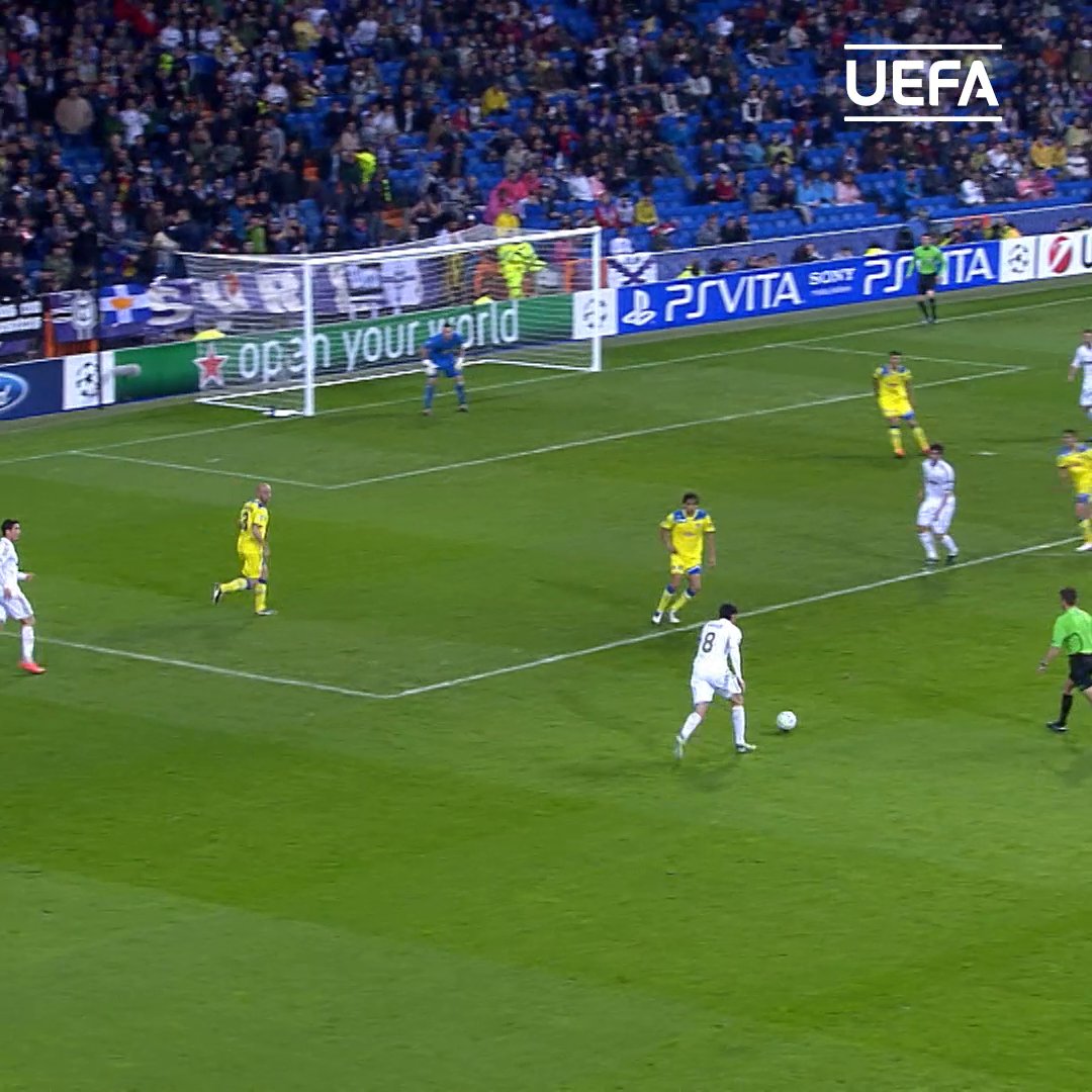 Este golazo de Ricardo Kaká. 😮‍💨🪄