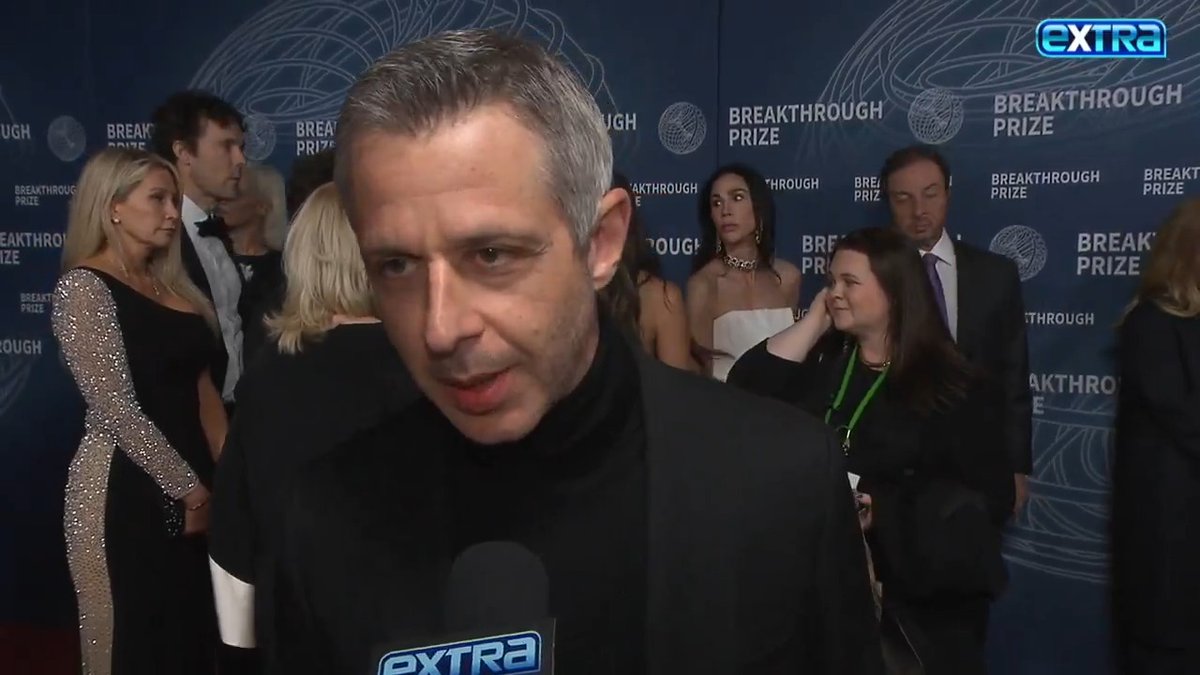 Jeremy Strong says "the world is gonna lose its mind" over Bruce Springsteen biopic "Deliver Me from Nowhere." 🎥🎶