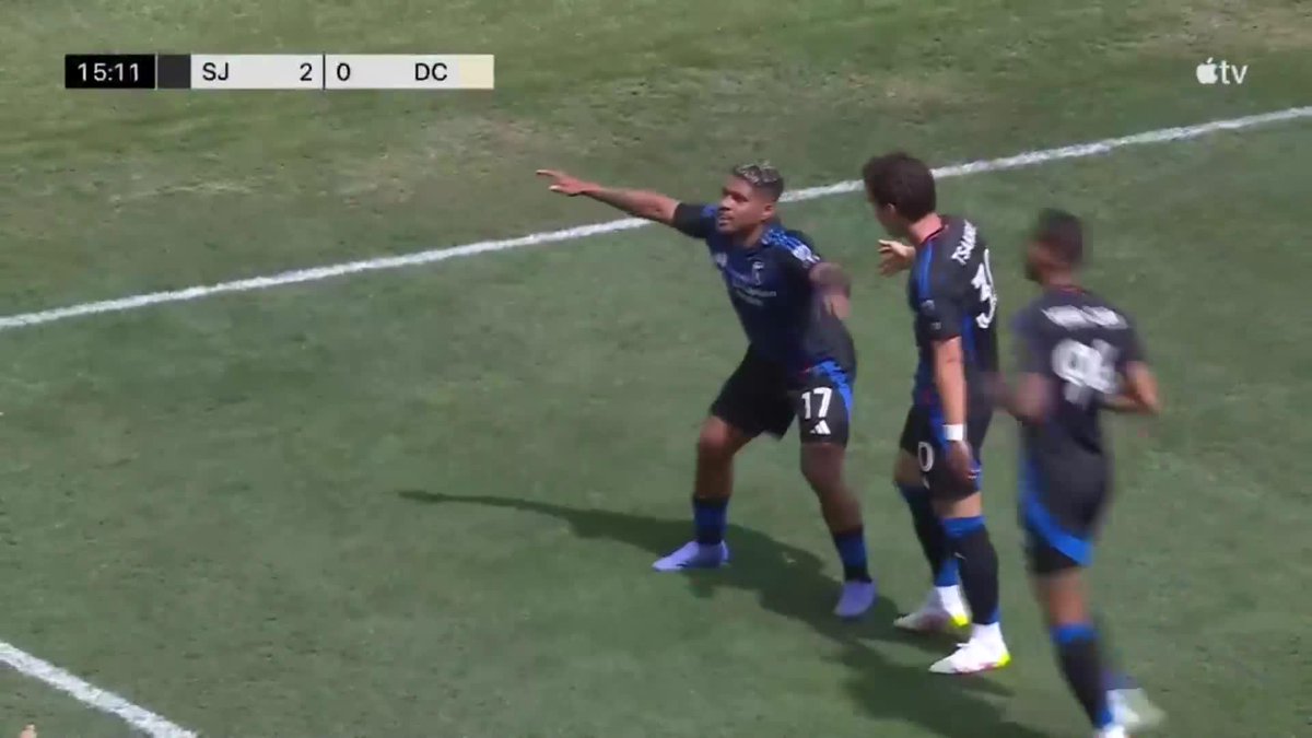 Josef Martínez 🇻🇪 facturó un hattrick y se convirtió en el 6° máximo goleador en la historia de la MLS (120). Fue en el aplastante triunfo 6-1 de San José Earthquakes sobre DC United.