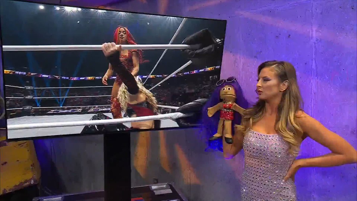 Harley Cameron keeping close watch on this opening round matchup! And so is Mini Moné.... Watch #AEWDynasty RIGHT NOW! Último Moné | julia hart | Harley Cameron