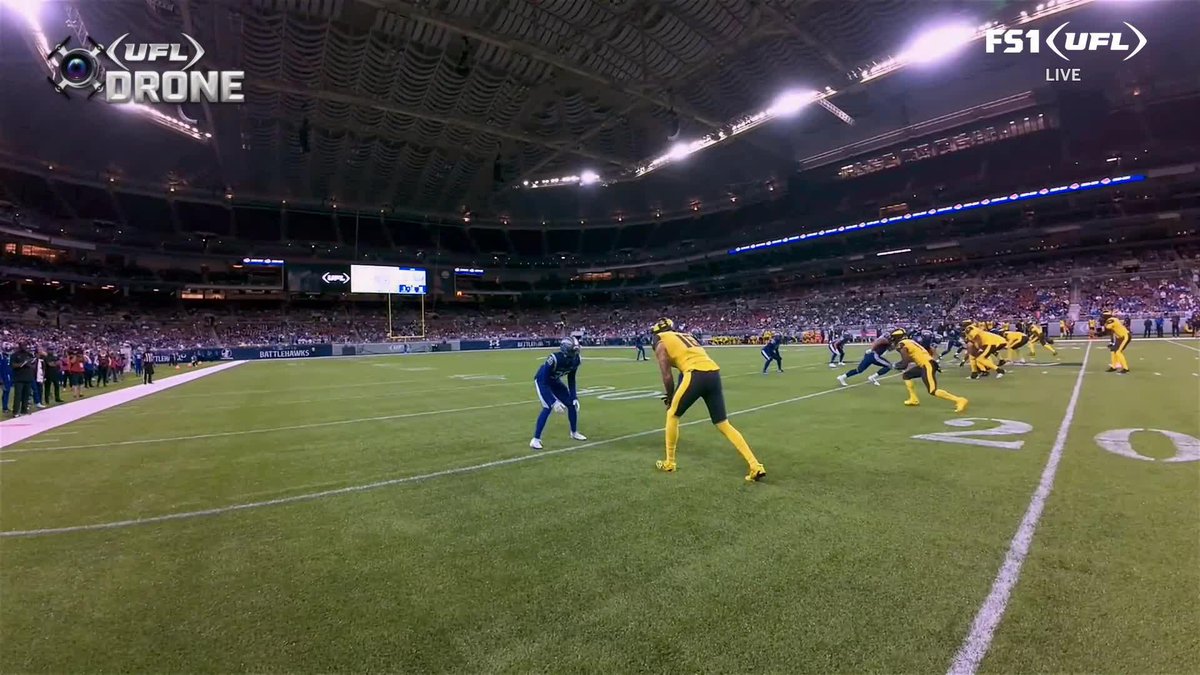 What an interception 🔥 Take a look at the St. Louis Battlehawks INT from the view of our Drone Cam ⬇️