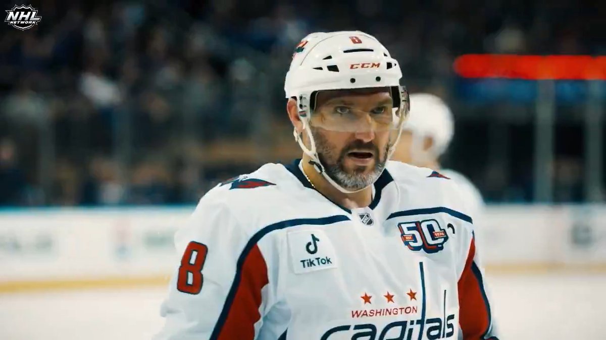 A record once thought to be untouchable. Alex Ovechkin has 895 goals... and counting. #Gr8Chase