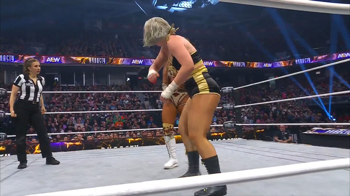 Megan Bayne is tossing "Timeless" Toni Storm like it's nothing! Watch #AEWDynasty RIGHT NOW! @MeganBayne | #TimelessToniStorm