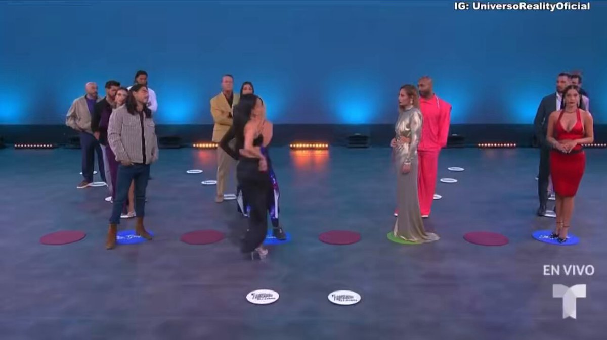Mane dijo lo que todos pensamos de Paty Navidad y evidenció su incongruencia, para ese ser de luz iluminado solo ella puede decidir quien ya se tiene que ir y decirlo con soberbia, pero si se lo dicen a ella no soporta #LCDLFAllStars