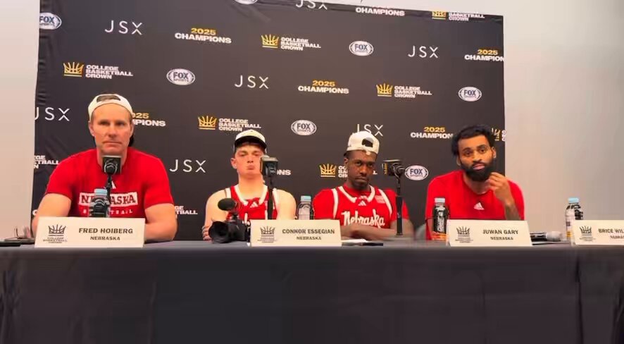 Fred: I think it’s bullshit the coaches don’t get any of that $$ 😂😂😂😂😂😂