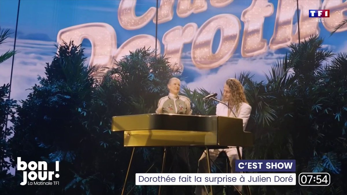 🎤 La chanteuse iconique Dorothée aux côté de Julien Doré sur scène pour un duo, un moment rendu possible grâce à TF1 ▶️ Candice Mahout dans #BonjourLaMatinaleTF1 ⤵