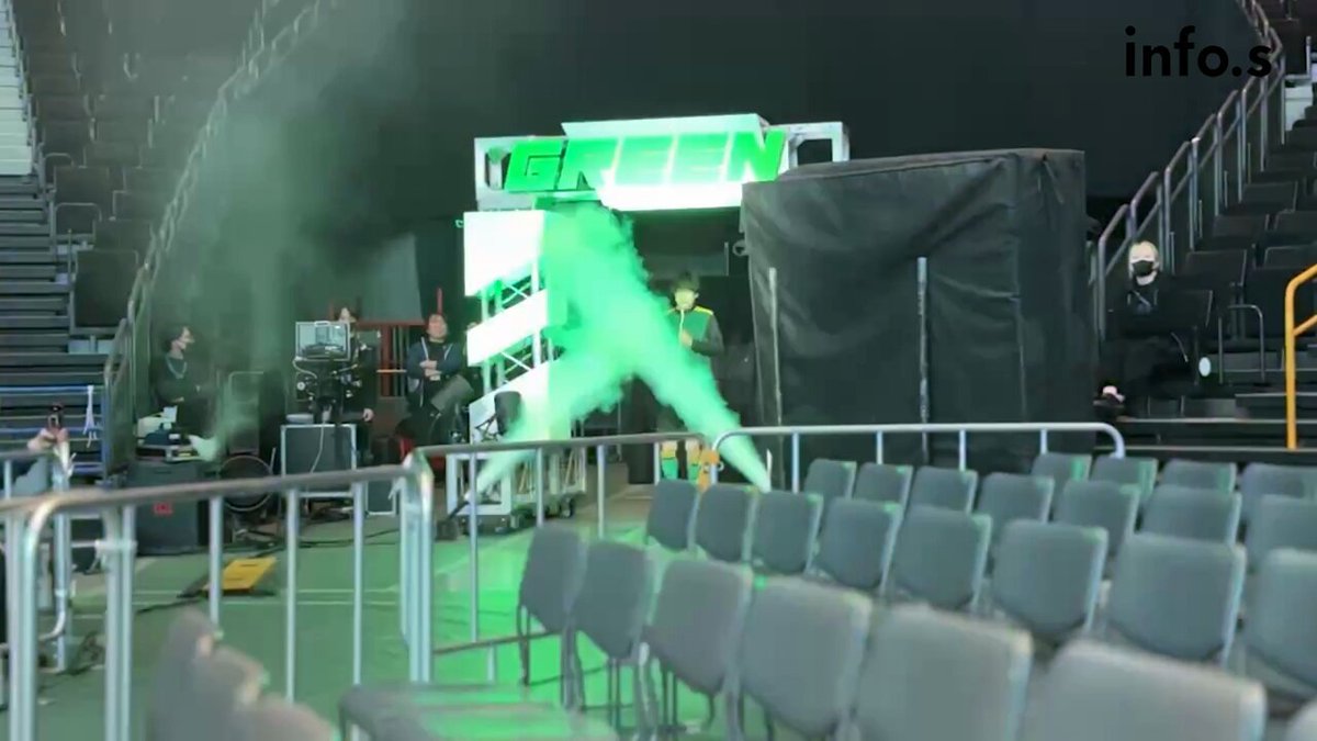 ＼TEAM GREEN 裏側映像 を公開しました👟／ info.sアプリにて TEAM GREEN 裏側映像を公開中！ ぜひご覧ください💕 視聴はこちらから👇 #infos #坂口健太郎 #トライストーン大運動会