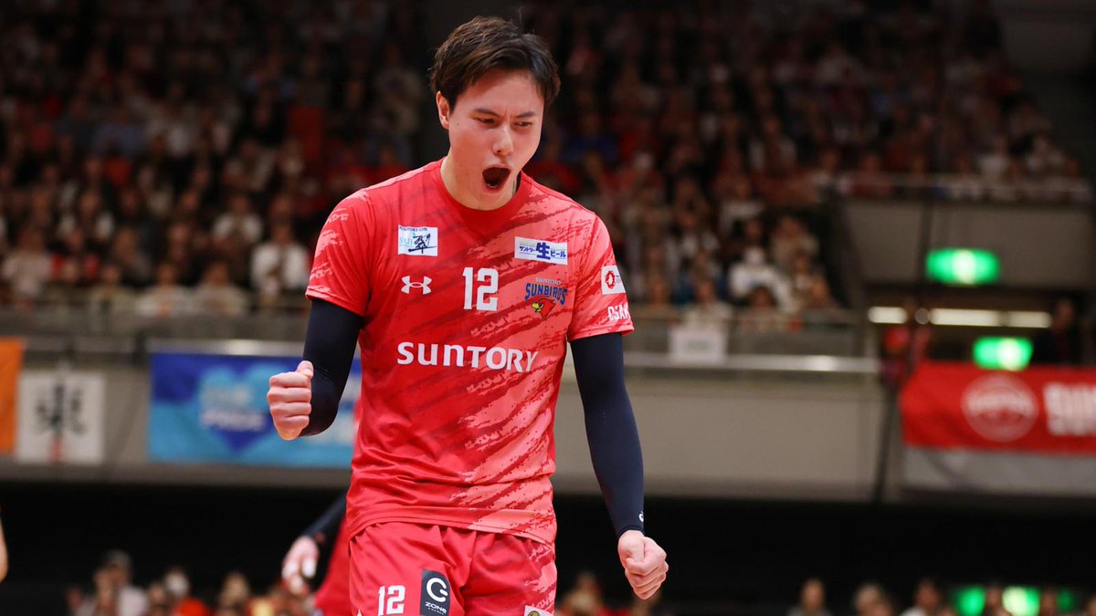 SV.LEAGUE 🇯🇵: RAN ON FIRE!🔥 Ran Takahashi delivered a standout performance this weekend as the Suntory Sunbirds defeated league leaders Osaka Bluteon in back-to-back clashes! He scored 34 points combined and was named Player of the Match in Game 2. 🌟 🏐 #SVLeague #Volleyball
