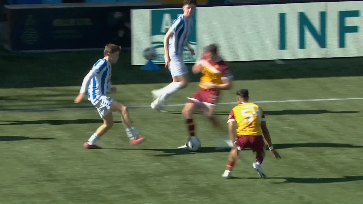 😲 "That's harsh..." The Ref Watch team analyse Kofi Balmer's red card vs Kilmarnock, which has now been appealed by Motherwell 🔽