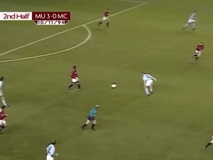 Look at the intensity after we lose the ball. This is why the likes of Keane, Neville and fans tbf get frustrated at watching this current United side and previous sides over the years. Theres no excuse not to put this amount of effort in, especially in a derby 🇾🇪🇾🇪