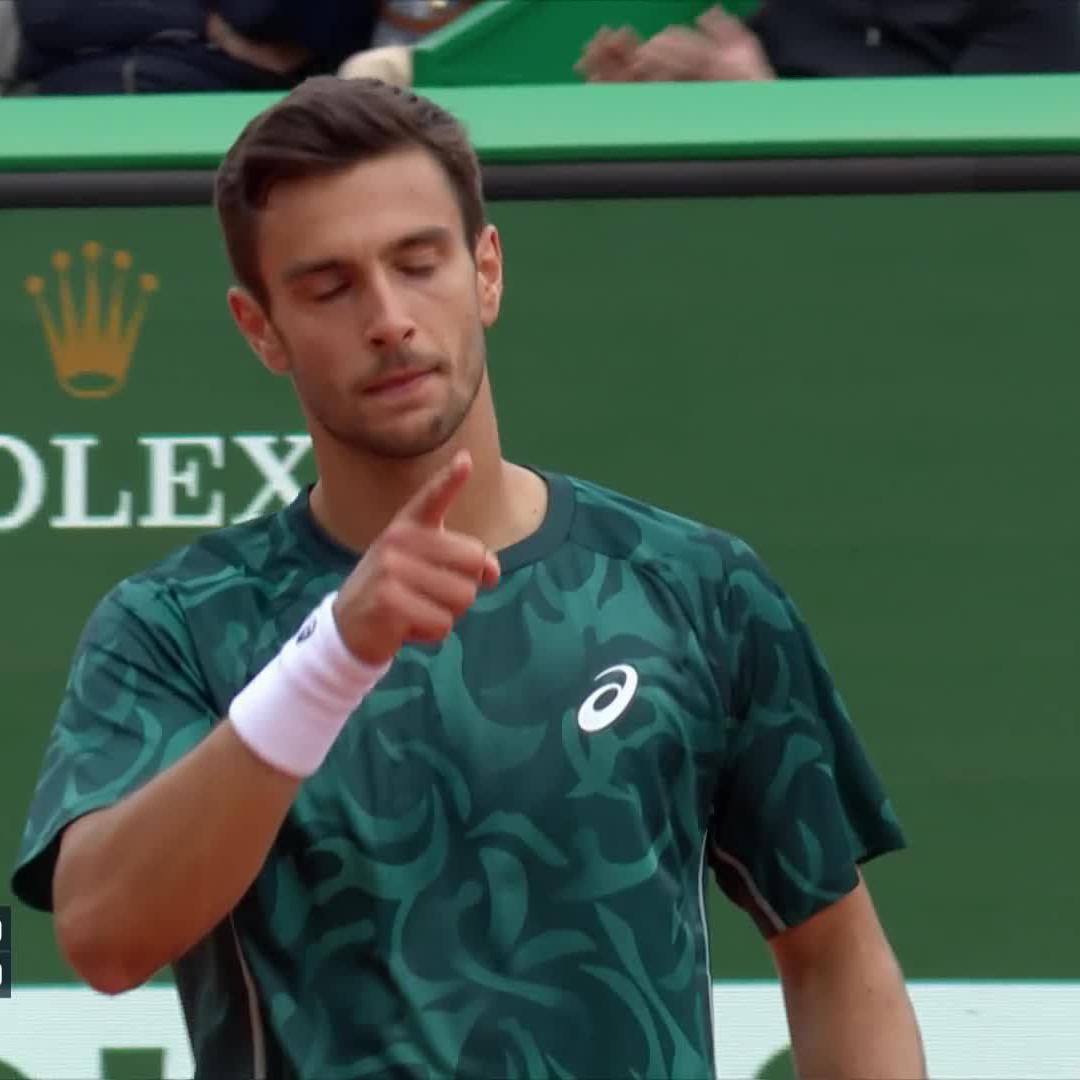 Back From The Brink! 😮💨 Lorenzo Musetti recovers from a set and a break down to defeat Bu 4-6 7-5 6-3 in Monte-Carlo #RolexMonteCarloMasters