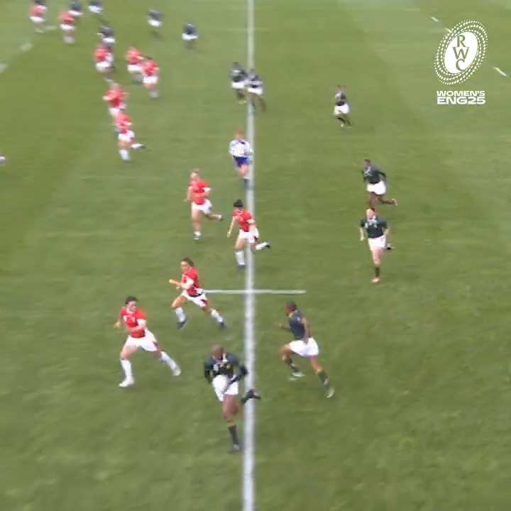 This step down the wing from Zandile Nojoko is something special 🙌 🇿🇦 #RWC2010 | SA Women's Rugby