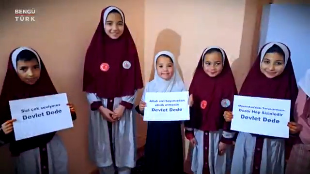 Genel Başkanımız Sayın Devlet BAHÇELİ’nin himayelerinde faaliyetlerini sürdüren Afganistan’daki Andhoy Türkmenevi Talebe Yurdu’ndaki yetim ve öksüz çocuklardan Genel Başkanımız Sayın Devlet BAHÇELİ'ye ''geçmiş olsun'' mesajları geldi.