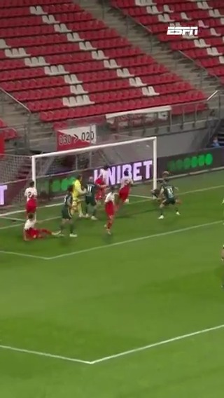 ADO Den Haag juicht maar krijgt geen doelpunt toegekend🔎 #jutado
