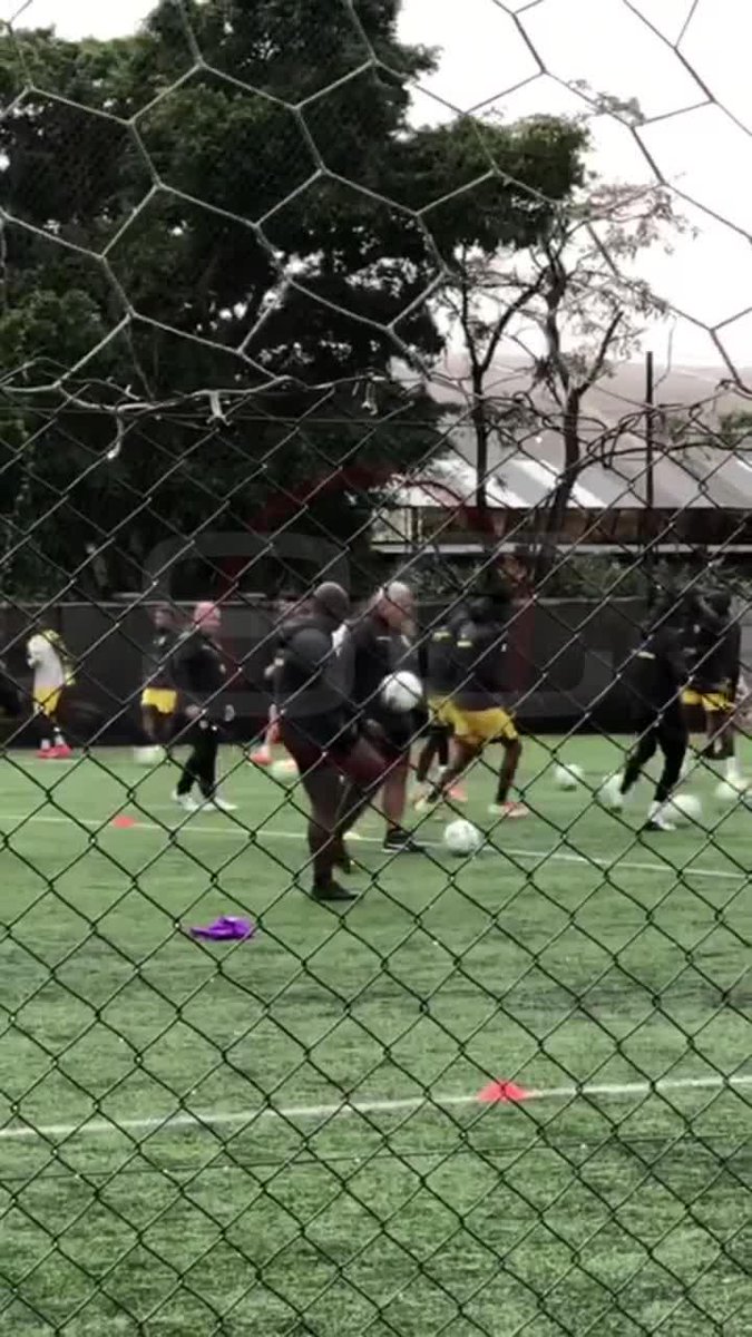 SE JUEGA COMO SE VISTE: Segundo Castillo a puro lujo durante el entrenamiento de Barcelona de Ecuador en la previa a enfrentar a River por la CONMEBOL #Libertadores.